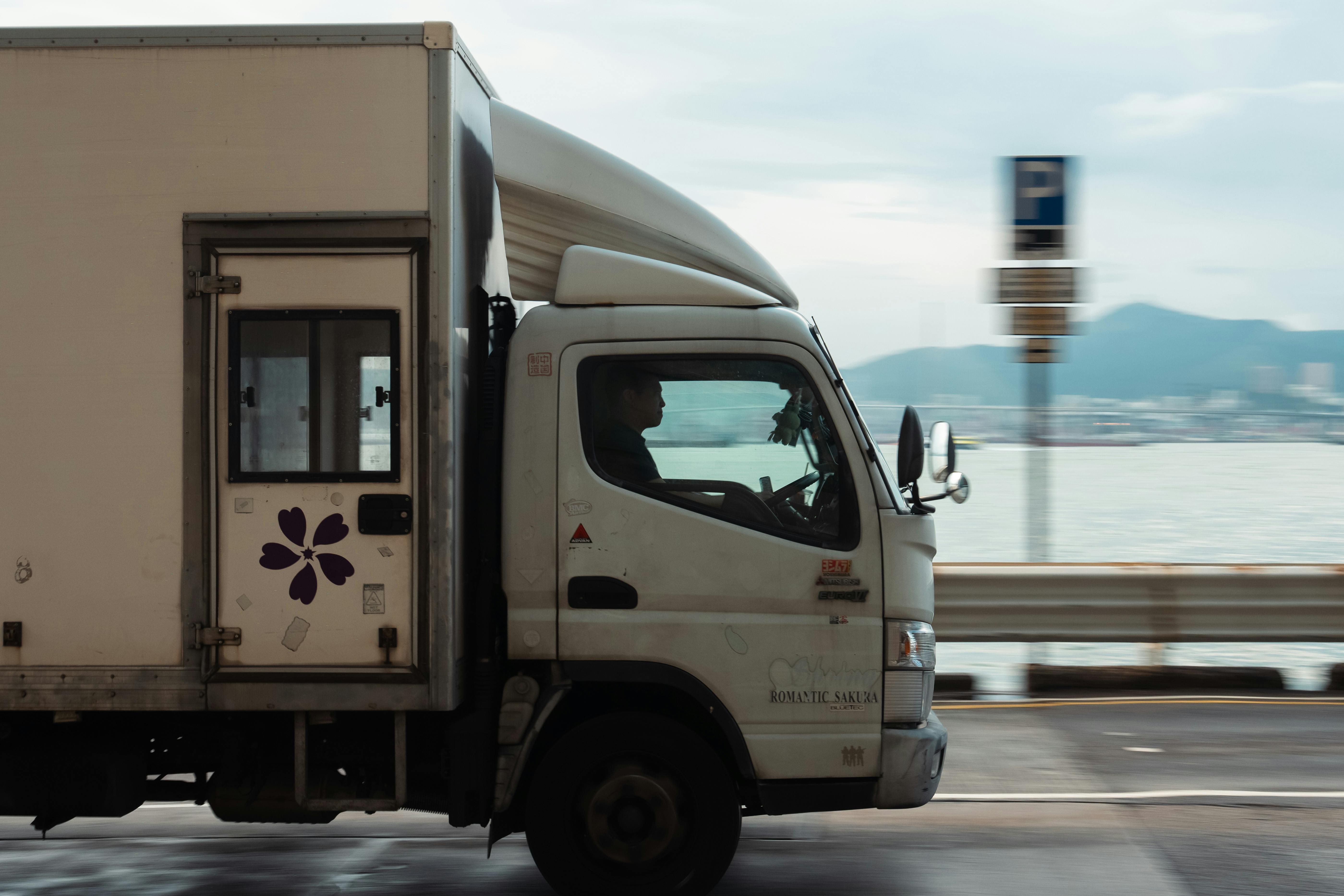 Why Data Matters in Courier Growth | لماذا تعتبر البيانات مهمة في نمو شركات الشحن
